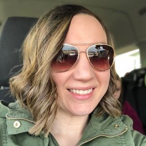 Meet your Posher, Breanna